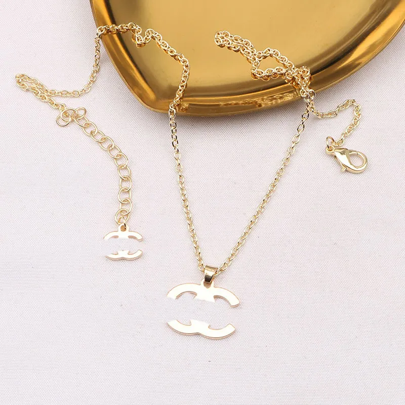 Designer Letter Pendant Necklace 18K Gold Plated Clavicle Chain