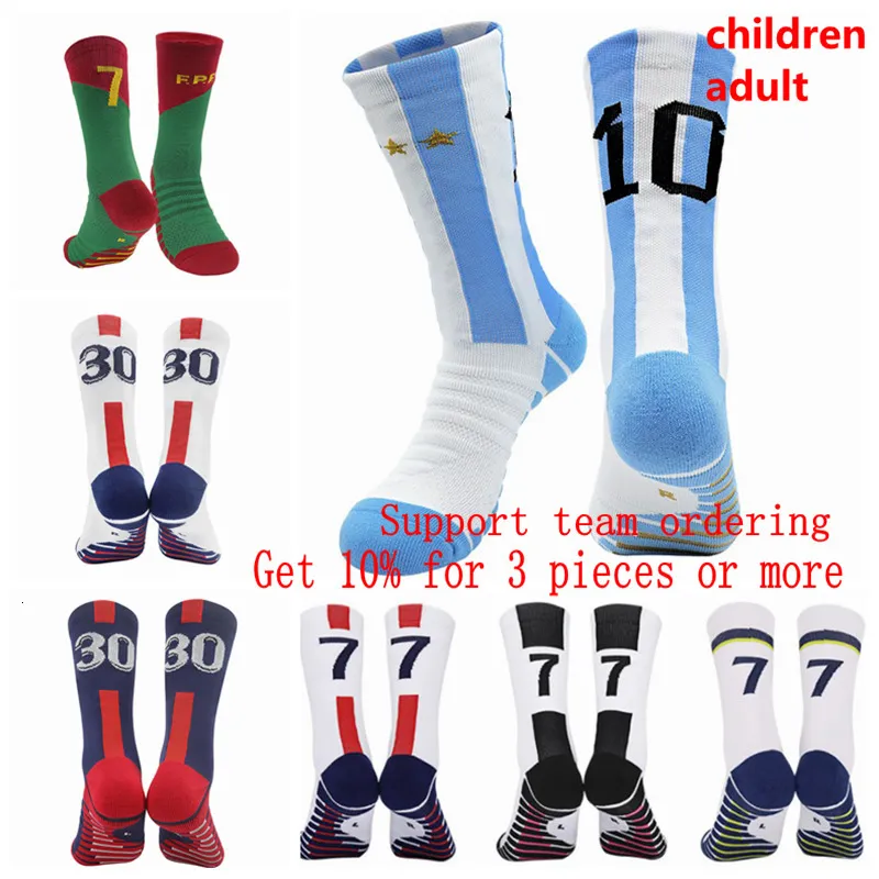 Chaussettes de sport Anti-slip Football Chaussettes Hommes Femmes Anti-slip Football Basketball Tennis Sport Chaussettes Grip Cyclisme Équitation Chaussettes 230724