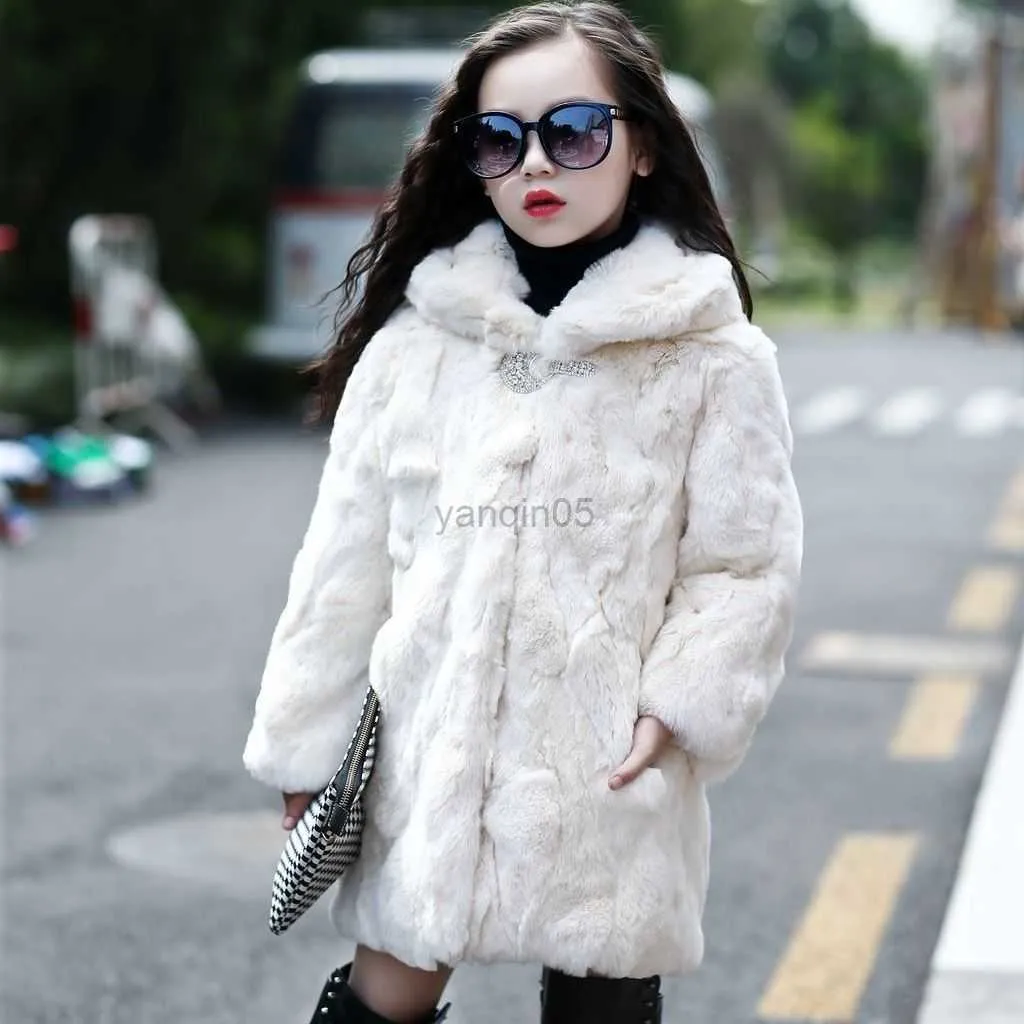 Down Coat Children Real Fur Outerwear Kids Rabbit Fur Coat for Girls and Boys Girls Natural Fur Jacket Winter Natural Fur Boy Coat Hoodies HKD230725