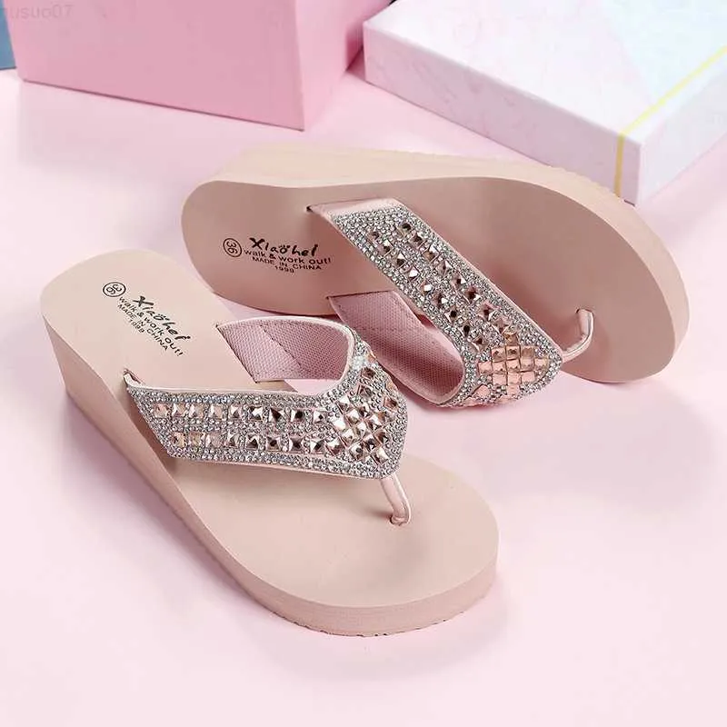 Slippers Juicy Lovers Brand Fashion Shiny Rhinestones Summer Wedges Slippers Flat Casual Beach Slipper Sandals Outside Women Flip Flops L230725