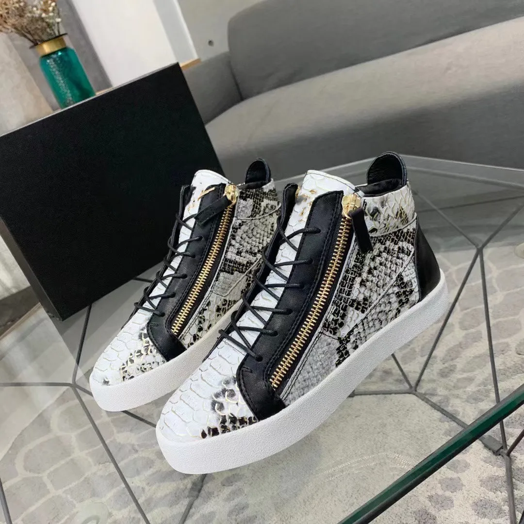 Designer High Top Kriss Sneakers Shoes Men Zip Fisando lados de hardware dourado Treinadores de couro Man Hom