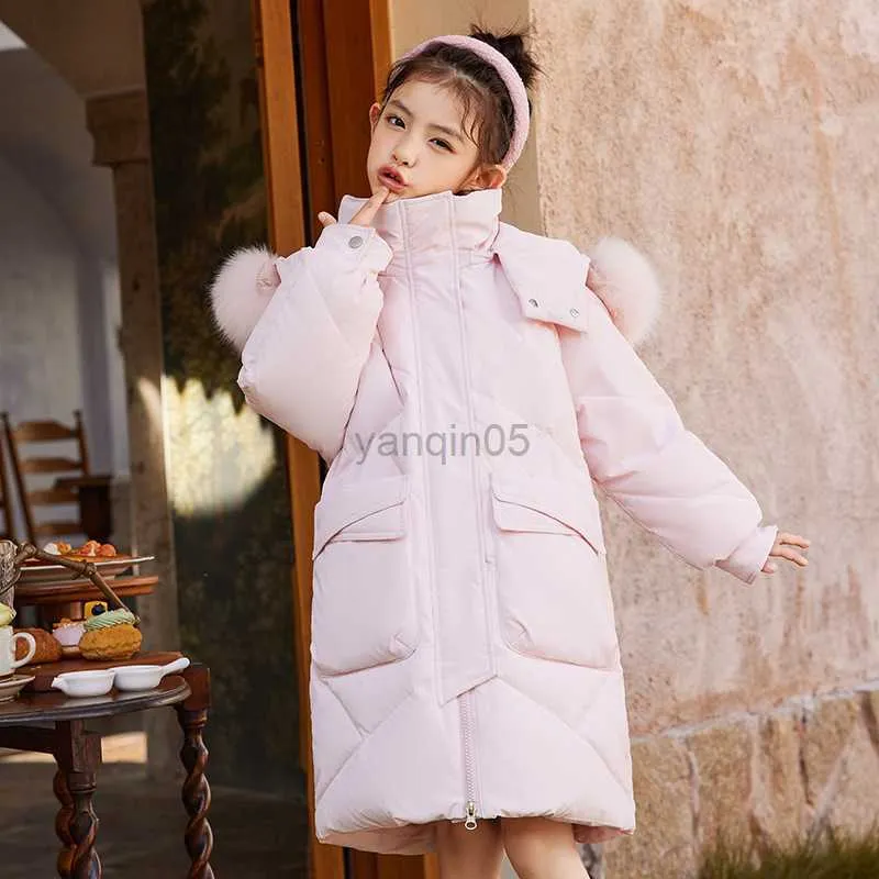 Manteau en duvet hiver nouveaux enfants doudoune filles mode veste chaude grand manteau d'hiver épais coupe-vent à capuche pour enfants col en fausse fourrure HKD230725