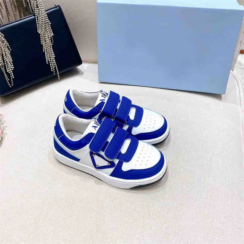 Designer Baby Kids Shoes Boys Girls Casual Sneakers 3 Colors Childrens Fashion Letter Round Toe Unisex Kids Luxury Shoes