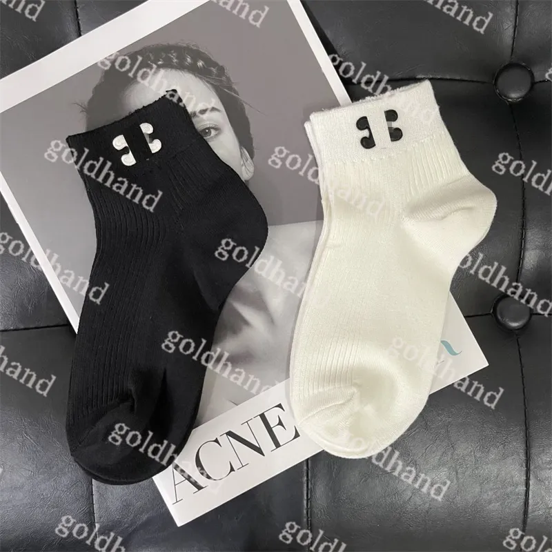 Bas de créateurs Chioe Hommes Femmes Sport Chaussettes Mode Haute Qualité Coton Chaussettes Courtes Bonneterie 2pce Lot222O