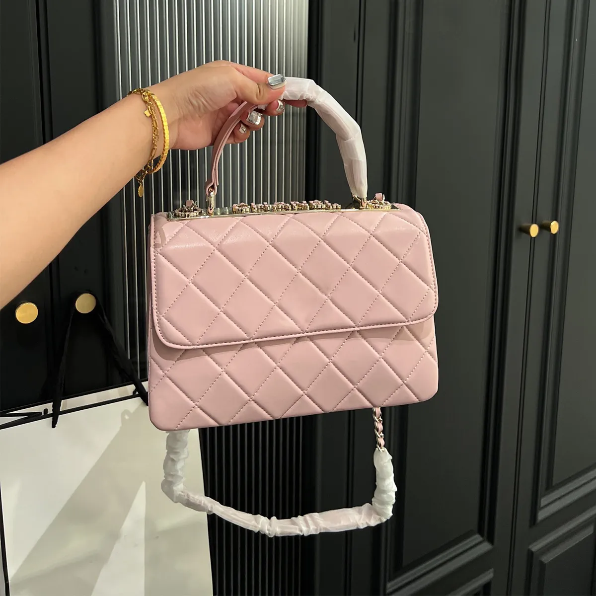 Luxurious pink bag designer shoulder bag women chain cc crossbody bags cowhide leather lady's wallet fashion flap bag women's clutch bag size 25cm 7a quality handbag