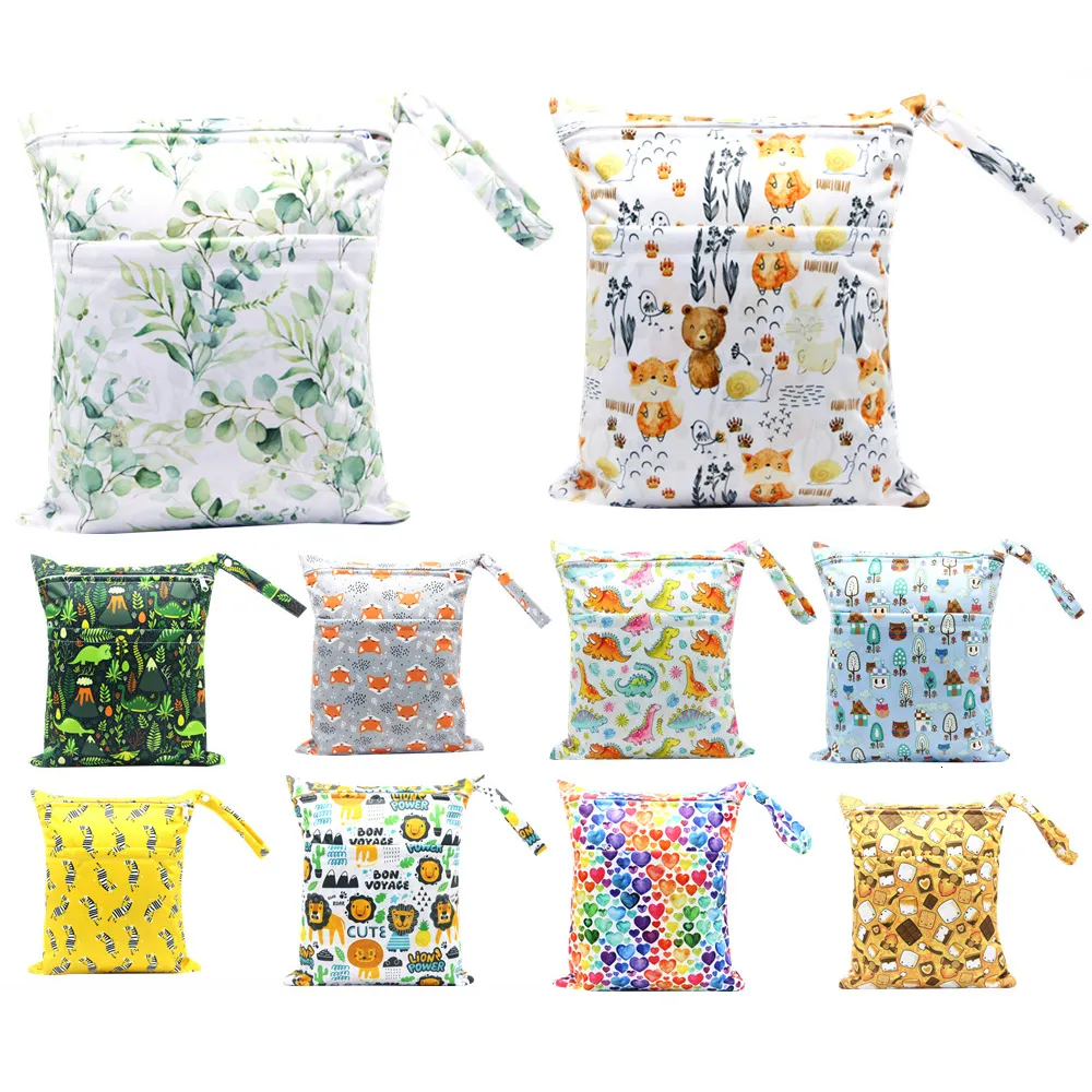 Sacos de fraldas para bebês com estampa de desenhos animados à prova d'água, reutilizáveis, molhados, secos, com zíper, bolsa de mão para carrinho de passeio, armazenamento ao ar livre 230726