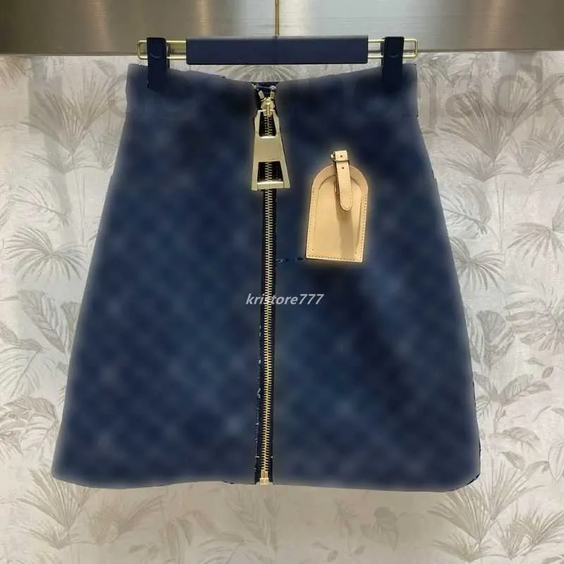 Gonne Designer Donna A-line con cerniera Minigonna in denim Ragazze Donna Vintage Milano Runway Brand High End Lettere personalizzate Abiti da viaggio Tag 7CF9