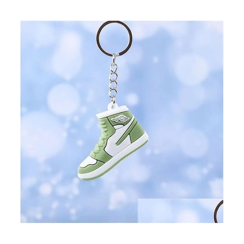 Keychains Lanyards Designer Mini 3D Sneaker Keychain Men Women Kids Key Ring Gift Shoes Handbag Chain Basketball Sile Drop Dhovi