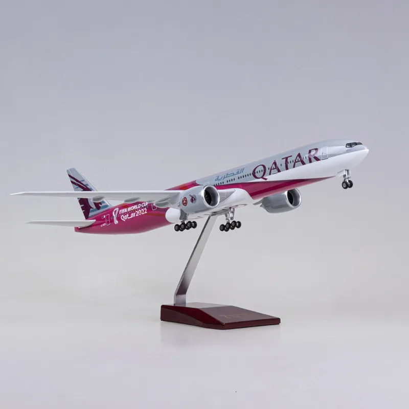 Aircraft Modle 47CM 1 157 Scale Model Qatar Airways 777 Airliner With Light Football Diecast Resin Aircraft Collection Display Toys Gift 230725