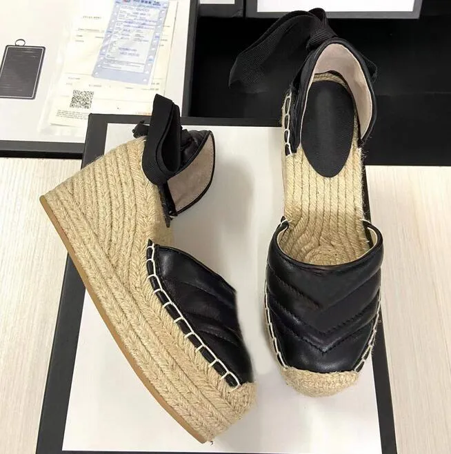 2023 مصمم نساء إسفين منصة الصندل Espadrille أحذية جلدية حقيقية في الكاحل الدانتيل Matelasse Espadrille Ladies High Heel مع Box