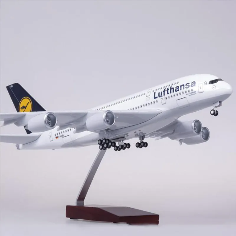 Modèle d'avion 1/160 échelle 50.5CM compagnie aérienne A380 Lufthansa modèle d'avion W lumière et roue moulé sous pression en plastique avion en résine pour Collection 230725