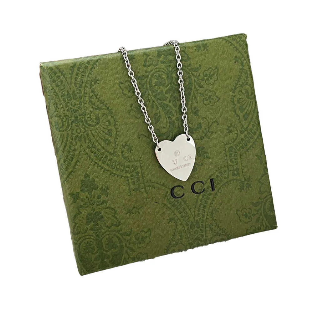 Сердце подвесное ожерелье для женщин для женщин серебряные ожерелья Дизайн подарок длинночковые любовные пара семейные ювелирные украшения ожерелье кельтского стиля цепи