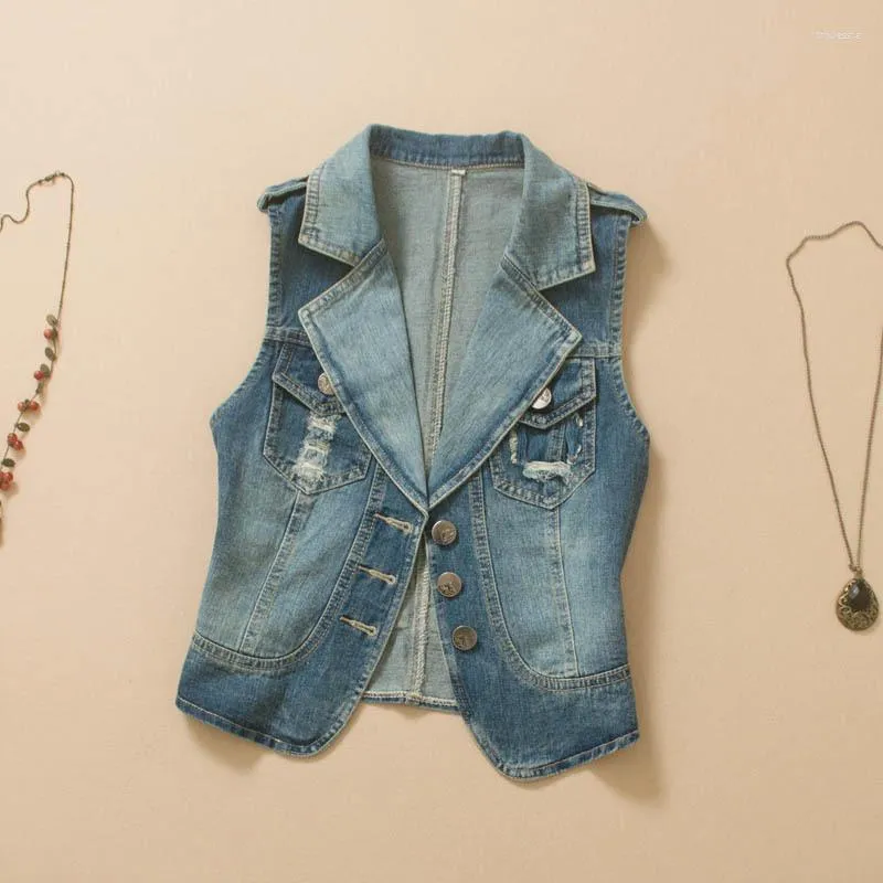 Kvinnors västar Autumn Vintage Wash Blue Denim Vest Women Waistcoat Holes Pocket Slim Short Cowboy ärmlösa jackor Koreanska jeans kvinnliga