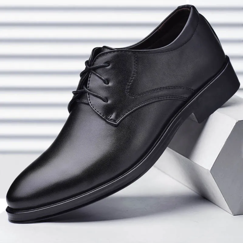 Chaussures habillées grande taille homme formel en cuir noir pour hommes à lacets Oxfords mâle fête de mariage bureau affaires chaussures décontractées 230725