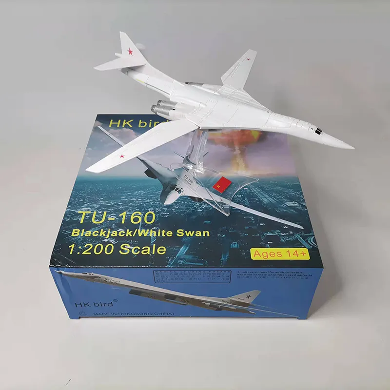 Modèle d'avion modèle d'avion jouet 1/200 échelle Russie Air Force Tupolev TU-160 alliage moulé sous pression avion à collectionner affichage avions 230725