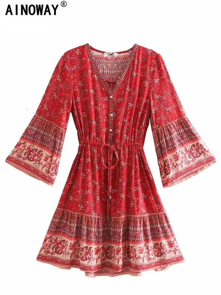 Vestidos casuais básicos vintage chique moda feminina hippie estampa floral decote em v mini vestidos boêmios verão senhoras manga flare algodão praia vestido boho 230726