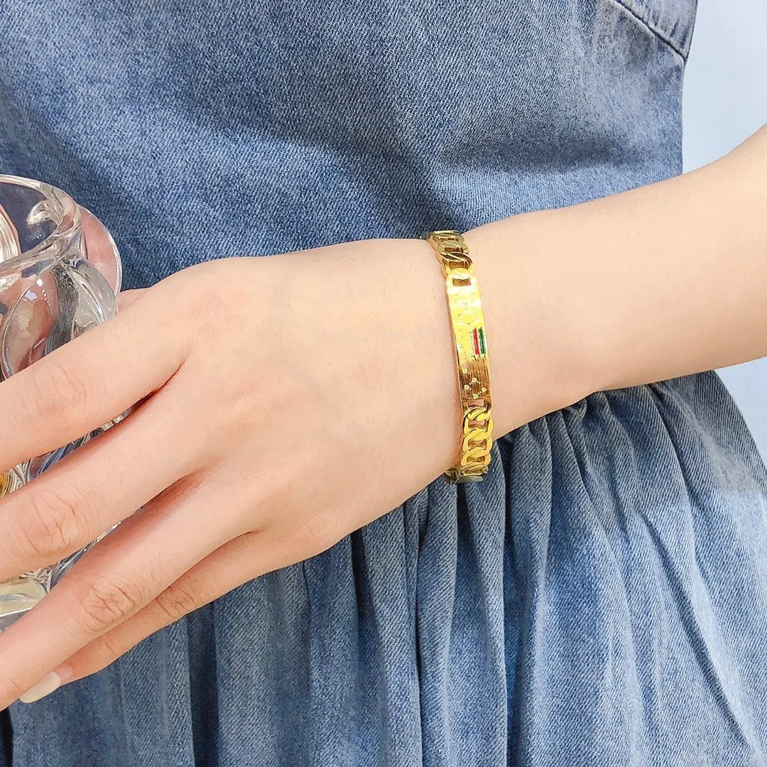 Designer Luxury Armband Womens Armband älskar smycken Luxury Letter Pendant G Armband för kvinnor charm örhänge bröllop