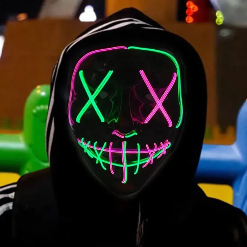 LED GLOW Black V-Shaped Mask Cold Light Halloween Mask Ghost Step Dance Glow Fun Valårets festival roll Spela klädtillförsel Party Mask