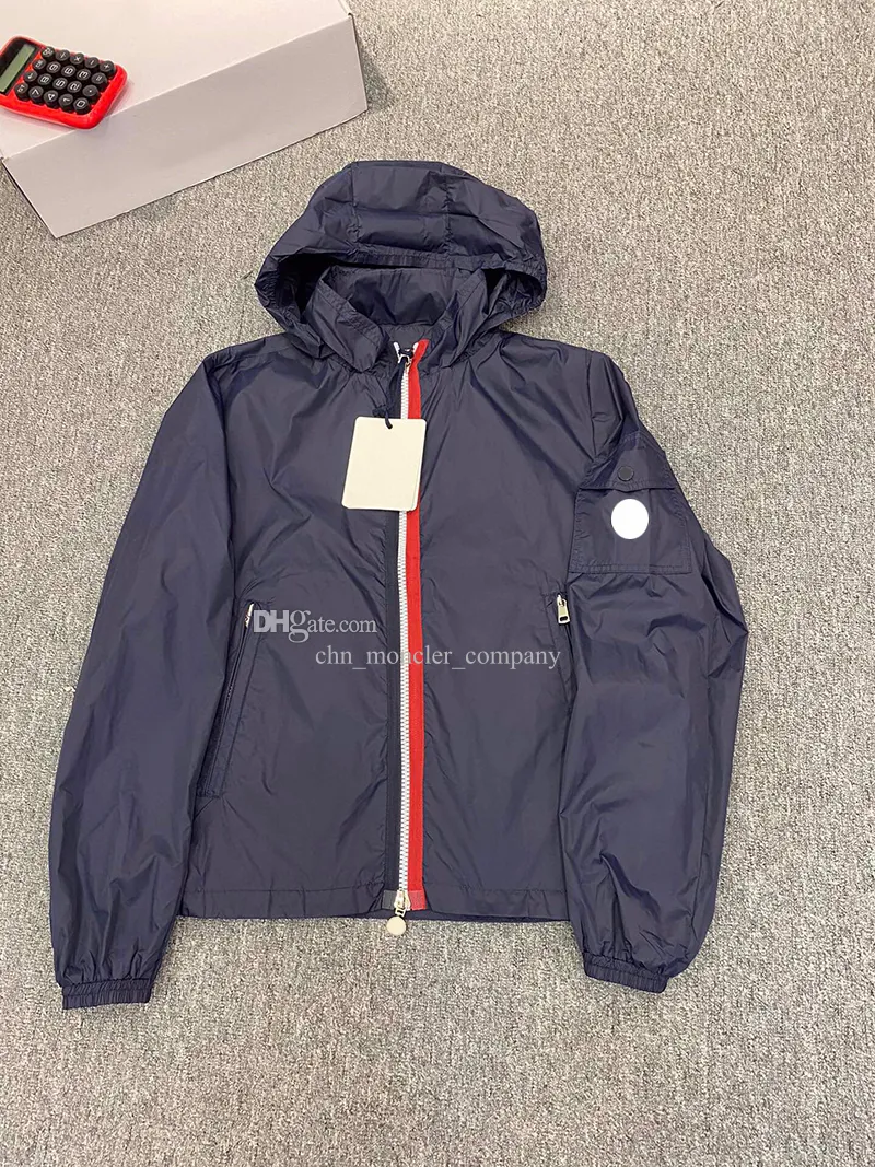 Men s Jackets Zipper Colorful Placket Hooded Mens jacket Hidden Hat Design men windbreaker Arm NFC Badge coat Size 1 6 IHZS