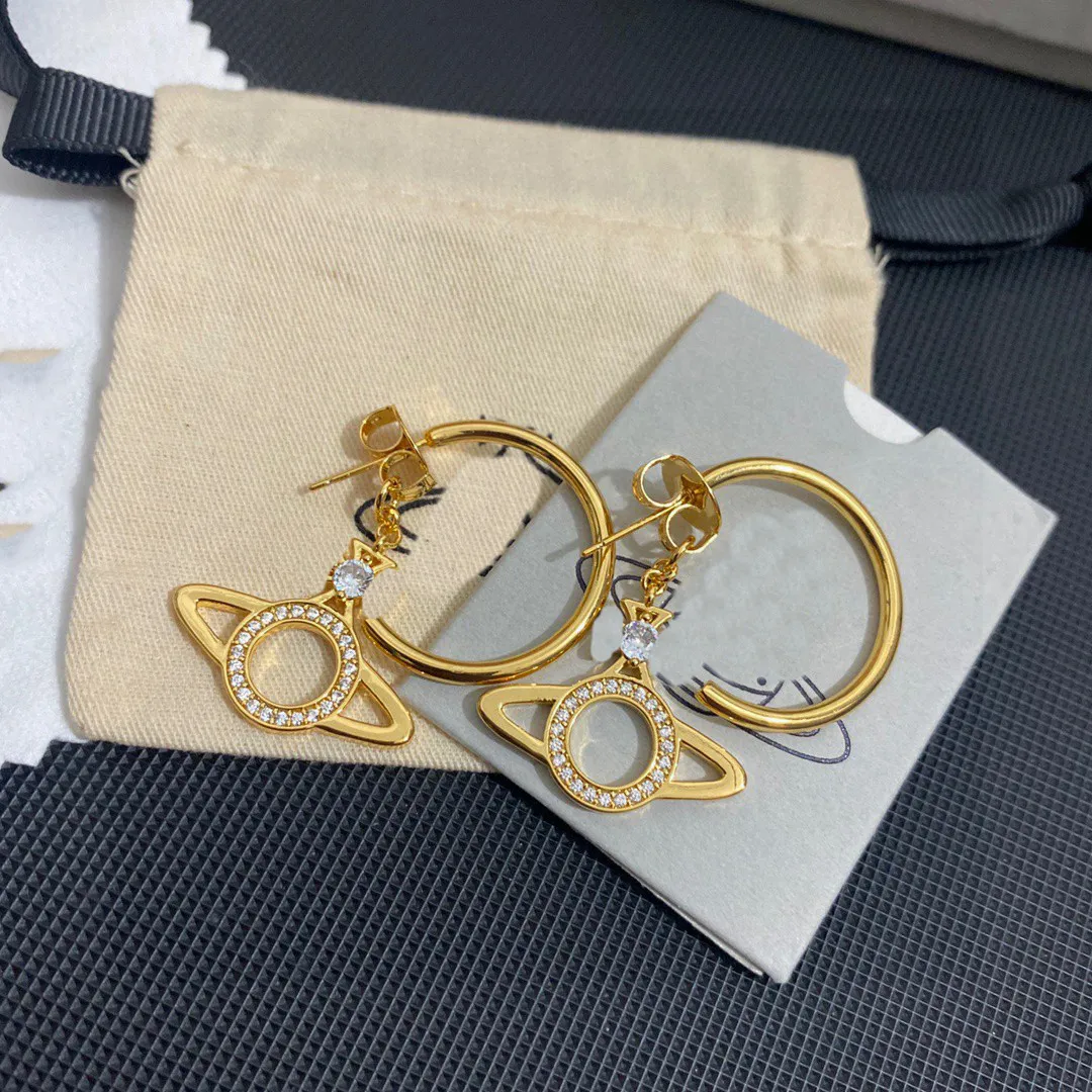 Boucles d'oreilles femme Stud Designer Crosses Hoop Earing Gold Vivian Pearl Orecchini Luxury Women Saturn Boucles d'oreilles bijoux Westwood 545745