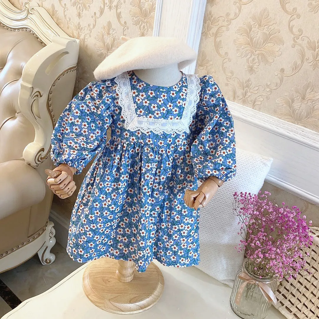 Robes de fille automne coréen vêtements pour enfants bébé fille bleu français col carré dentelle cassé fleur bulle manches robe à manches longues 230725