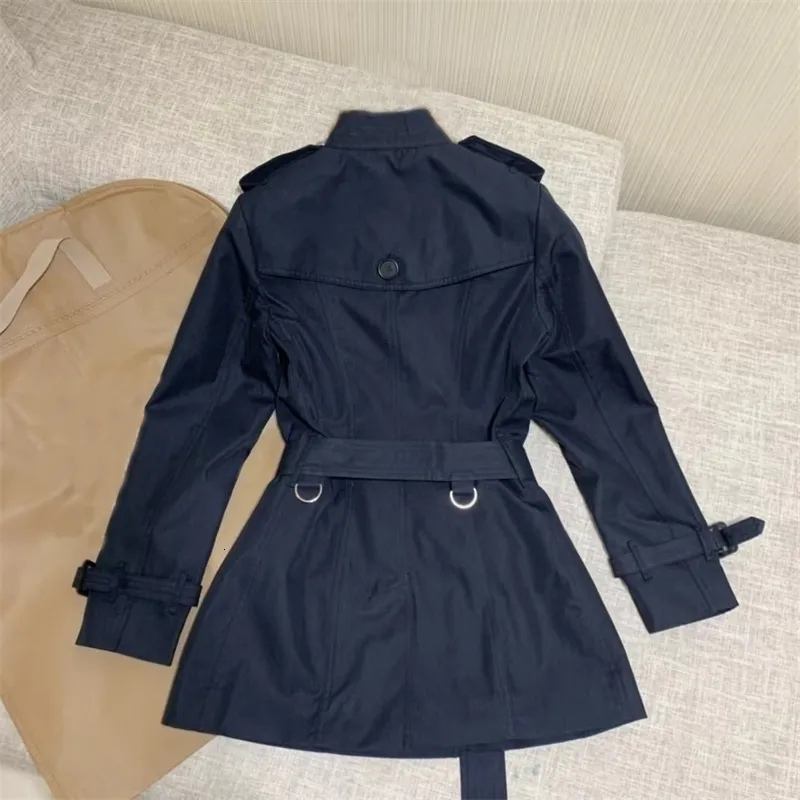 Kvinnans jackor 2023 Spring Highend AllMatch British Style Double Breasted midja Kort kappa Trench Ladies 'Windbreaker 230725