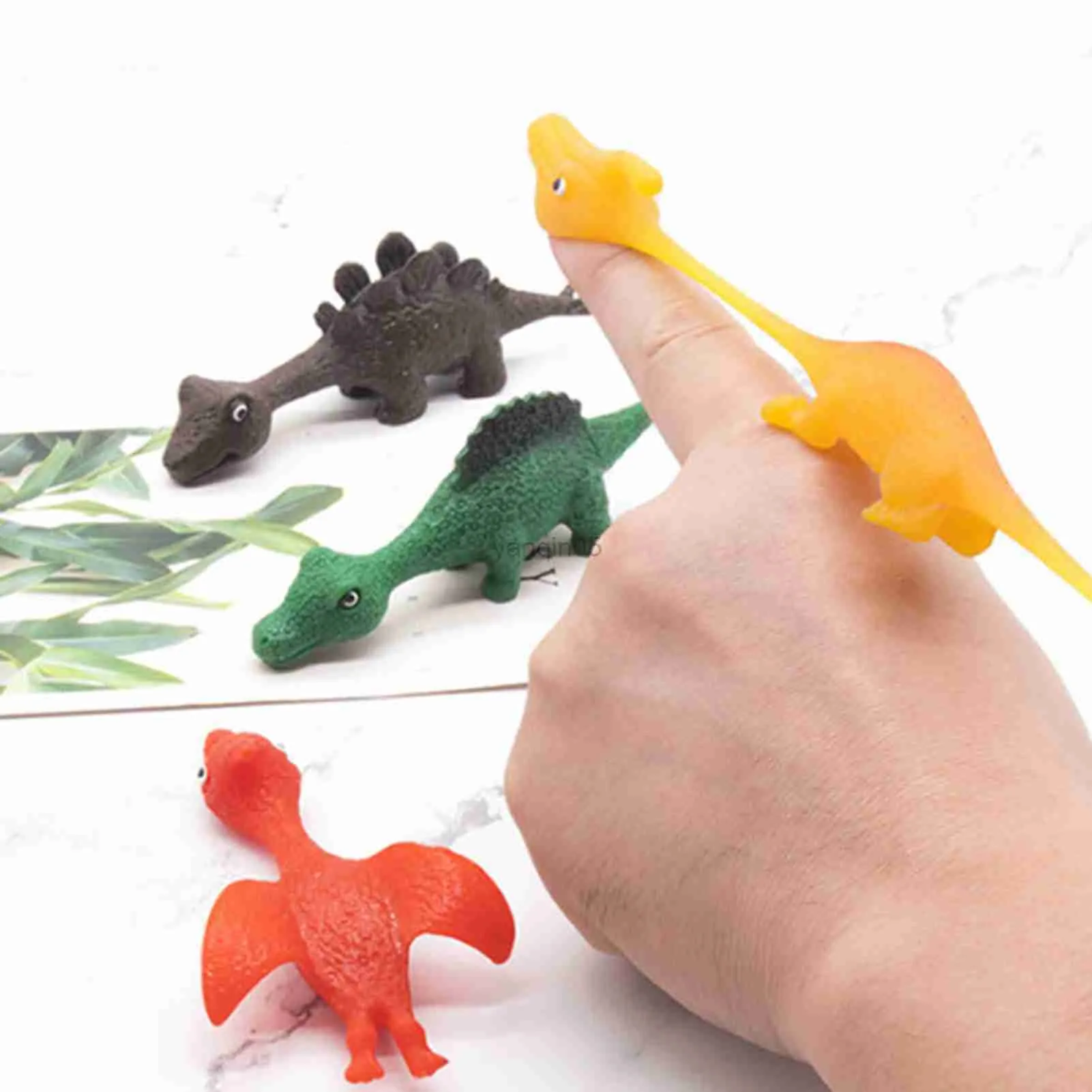 Jouet De Décompression / Set Catapulted Slingshot Toy Caoutchouc Dinosaure  Poulet Petites Personnes Forme Flying Finger Toy Slingshot Stretchy Game  Toys HKD230727 Du 1,69 €