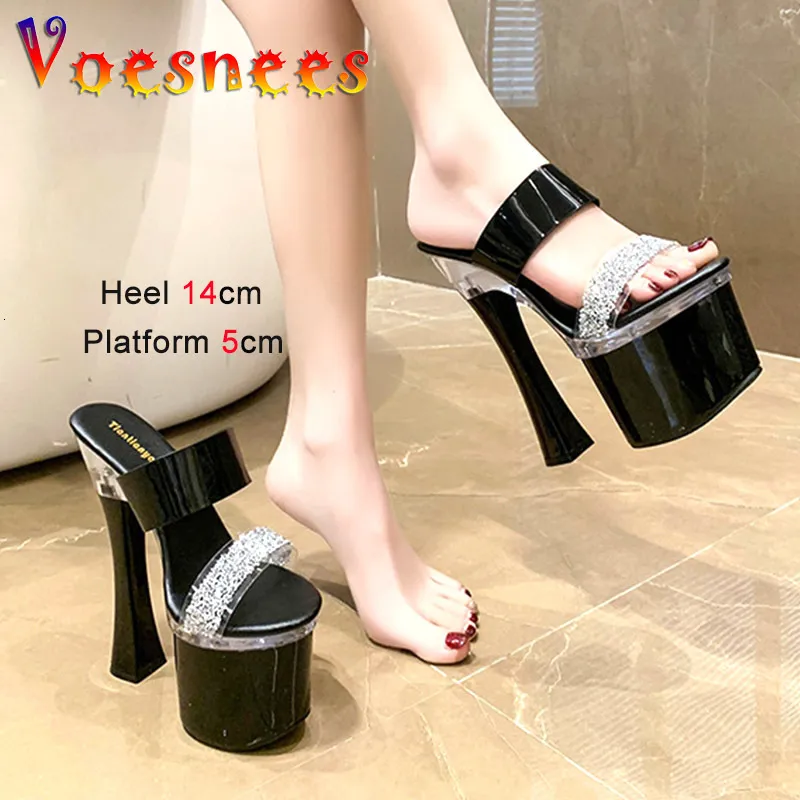 Hausschuhe Große Größe Frauen Schuhe Sommer Modell Walk Show Hausschuhe Glänzende Super High Heels 14CM Dicke Plattform Sexy Sandalen 230726