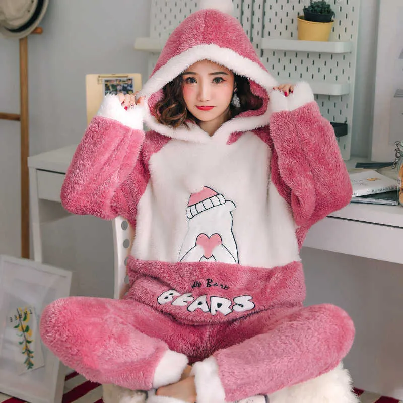 Winter Flannel Womens Pajama Suit With Hooded Top And Trousers