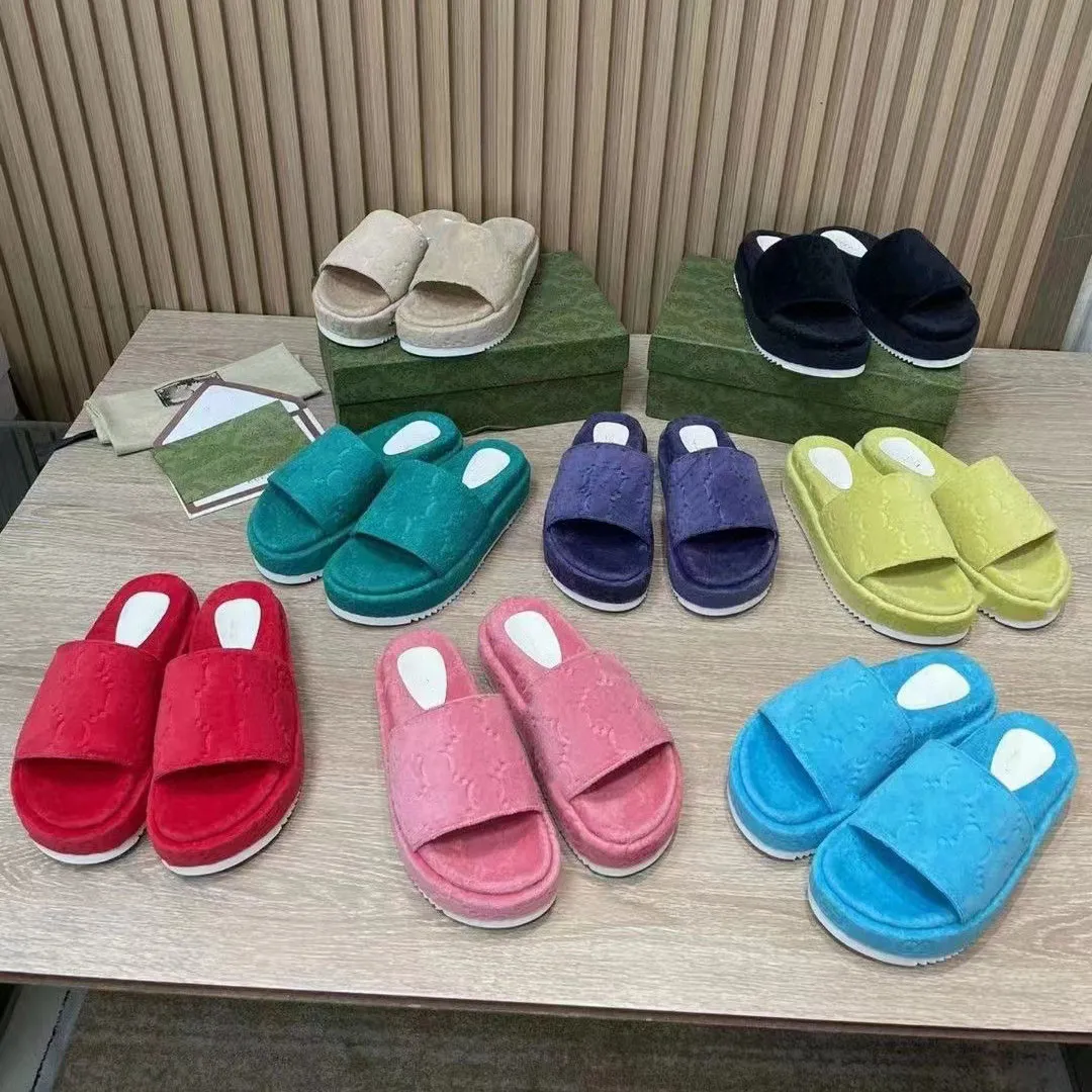 Designer Sandal Fashion camurça grossa Brand Slipper Slide Women's Slide Sandal With Lnterlocking G Indoor Home Lovely Sunny Beach Man Slippers 01