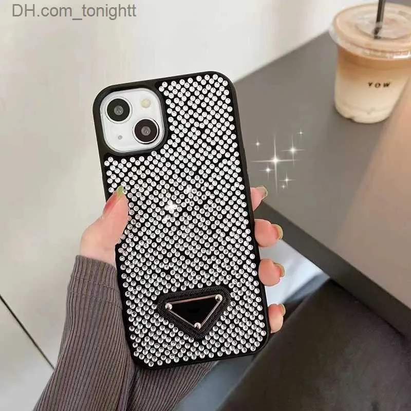 Mobiele telefoon hoesjes Bling Crystal Rhinestone Diamond mobiele telefoon hoesjes voor vrouwen 14 Plus 13 12 11 Pro Max Luxe Designe Cover Fundas Z230731