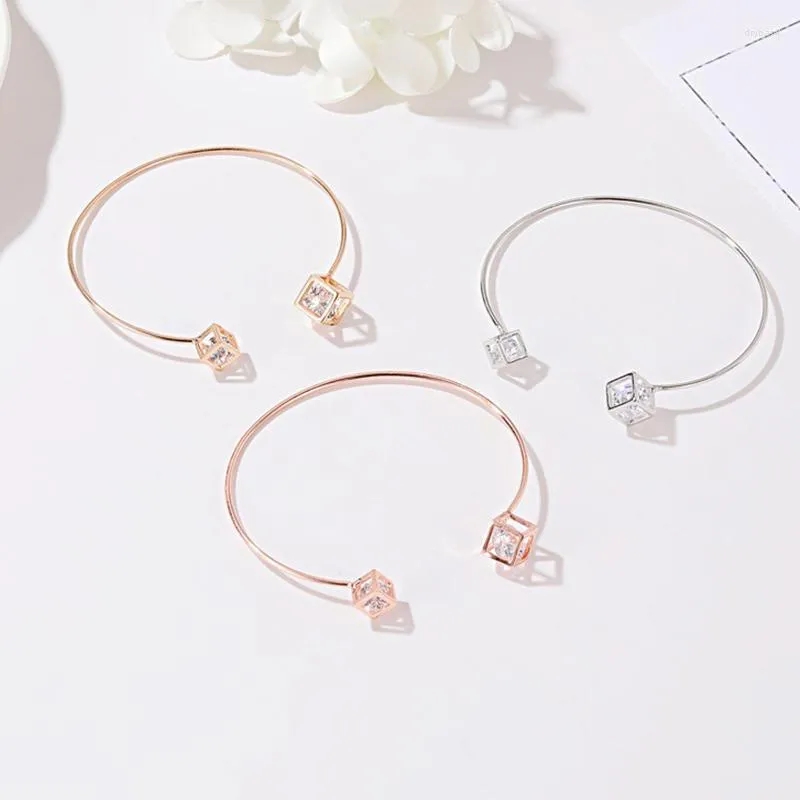 Link Bracelets Simple Metal Square Opening Bracelet For Women Charming 3-Color Rhinestone Accessories Elegant Wedding Party Jewelry