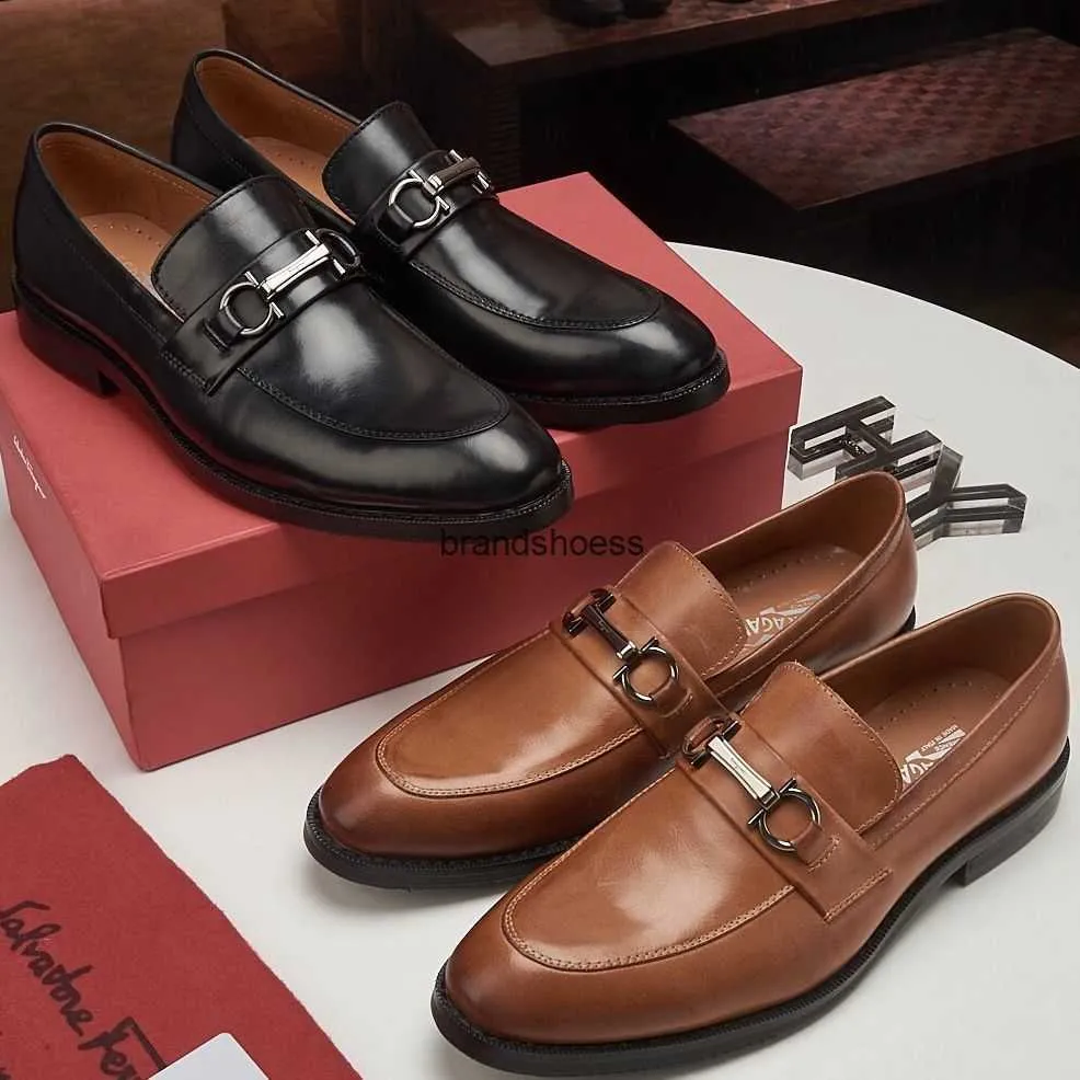 Yeni Yüksek Baskı İngiliz Business Feragamos Elbise Deri Ayakkabı Üst Katman Cowhide Casual çok yönlü erkekler deri ayakkabı bahar
