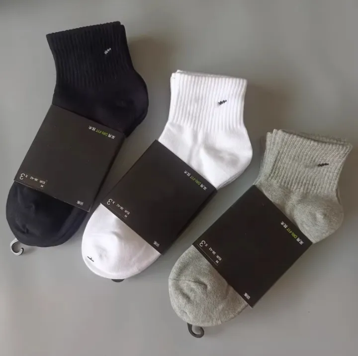 Chaussettes à crochet hommes et femmes noir blanc gris tube mi-haut chaussette de sport mince chaussettes de basket-ball course chaussette de cheville