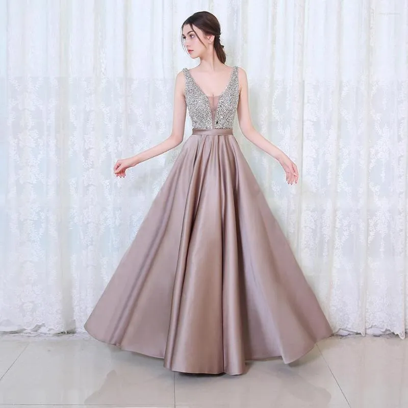 Sukienki imprezowe ciężkie ręcznie robione głęboka spódnica cekinowa satynowa sukienka koktajlowa A-Line i długości podłogi
