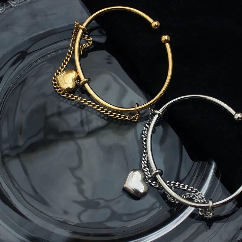 polsino da donna Bracciale con ciondolo d'amore personalizzato Catena con nappa femminile Bracciale in acciaio al titanio morbido aperto come regalo di Natale per le nozze hipl977