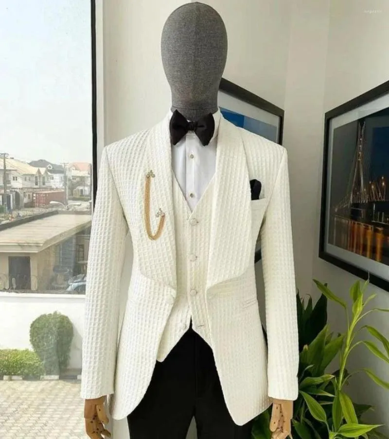 Men's Suits White Men 3 Pieces Blazer Vest Black Pants One Button Design Business Tuxedo Wedding Formal Work Causal Tailored