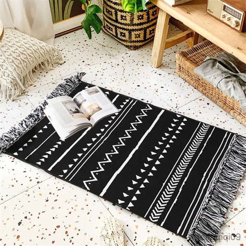 Carpets Leaf Kitchen Rug Carpet Cotton and Linen Bedroom Area Rug Black and White Woven Tassel Decor Bathroom Bath Mat Doormat R230728