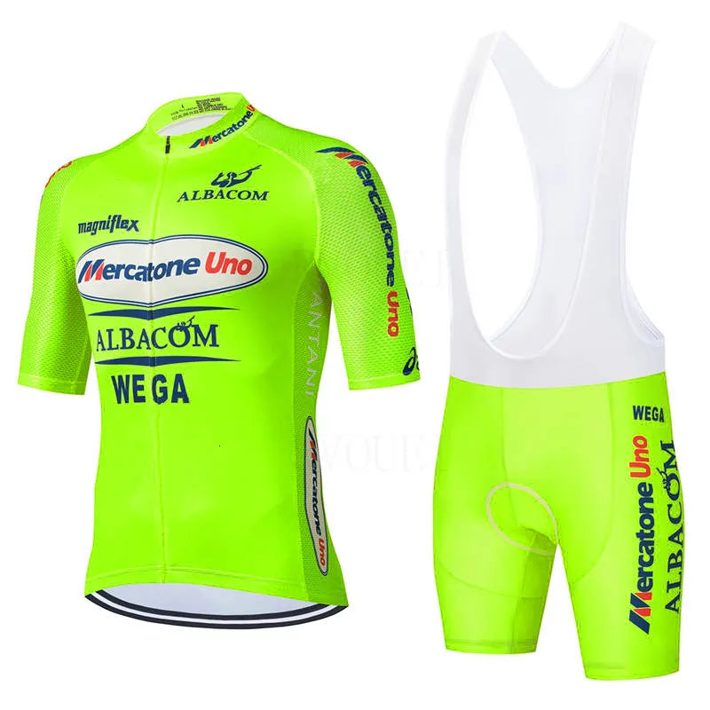 Maglia da ciclismo Set Maglia da ciclismo estiva verde fluorescente Set da bici Set da bici MTB Ropa Ciclismo Camicie da bicicletta a manica corta da uomo Abbigliamento Maillot 230727