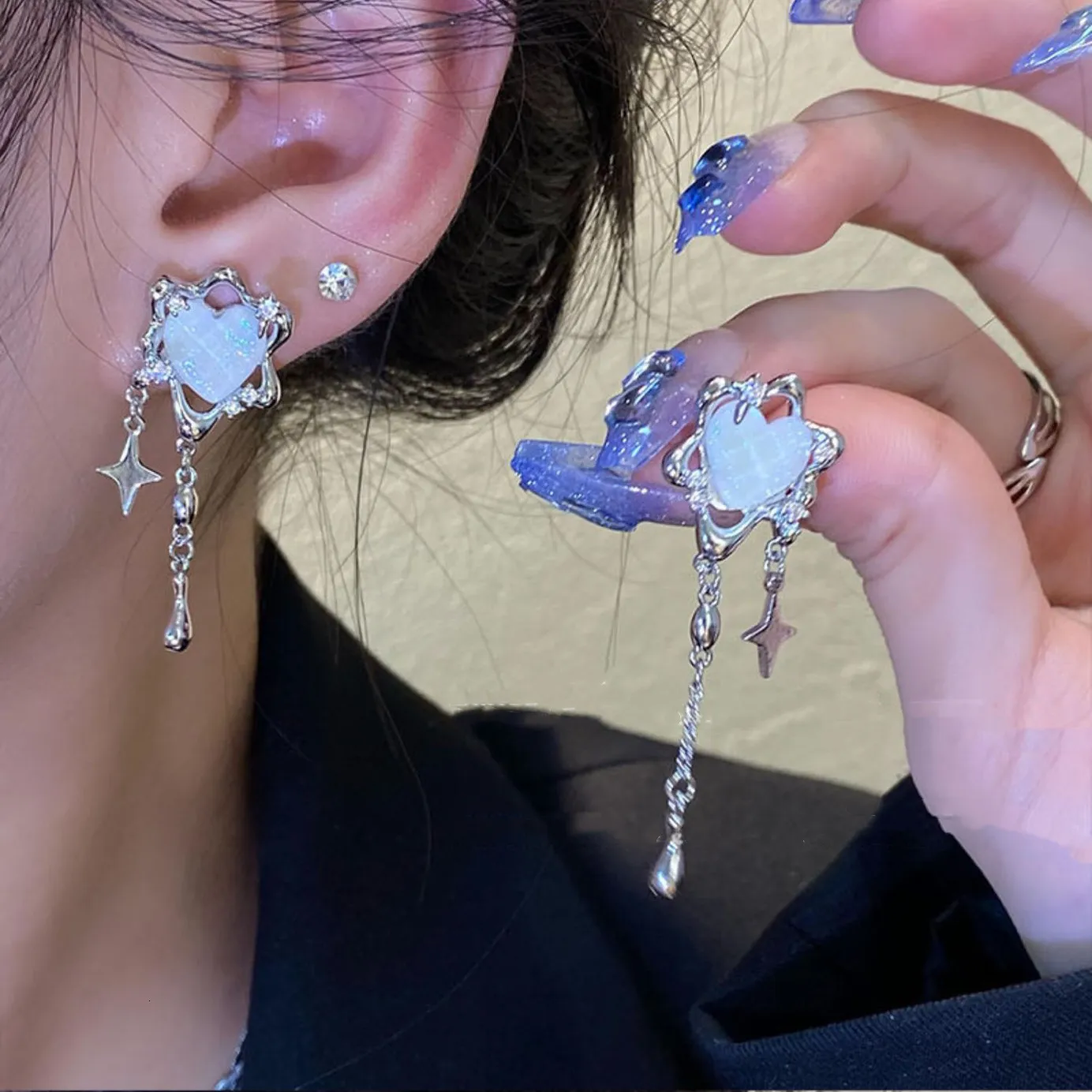 Dangle Chandelier Cool Heart Shaped Tassel Star Earrings for Women Design High Fashion Personalized Love Earrings Party Jewelry Gifts 230727