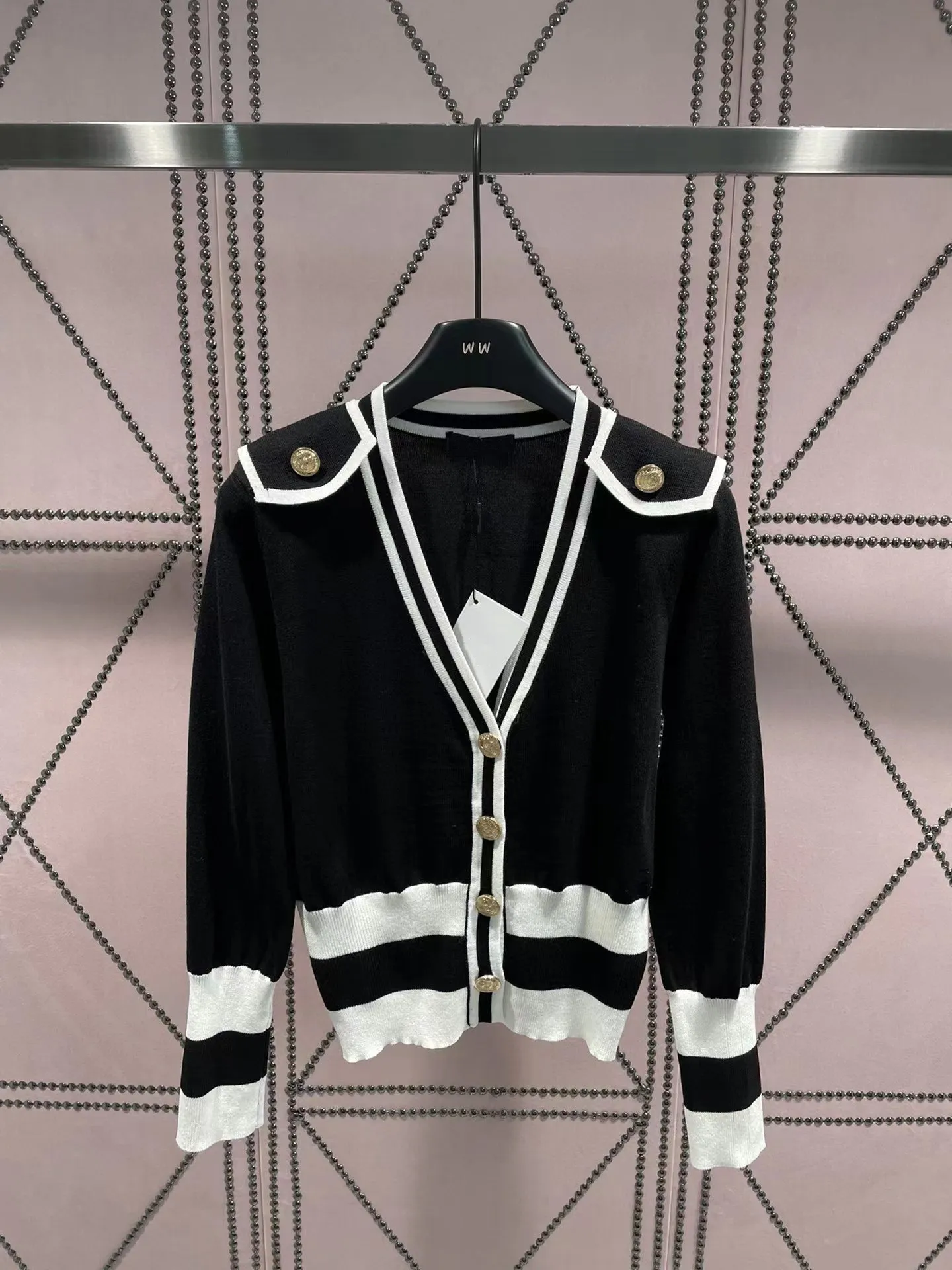 Cardigan firmato moda maglione di marca di lusso abiti da strada a maniche lunghe vestiti stampati con lettera di perle abbigliamento da donna all'aperto streetwear spesso 12 stili