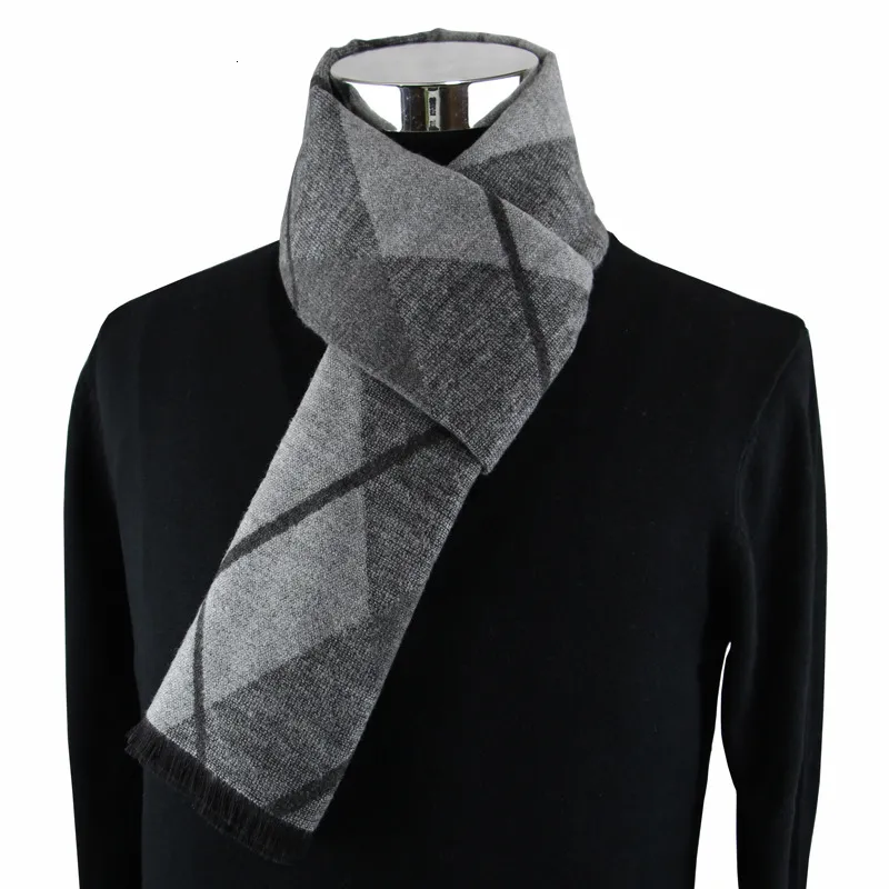 Scarves The Latest Fashion design Casual Scarf Winter Men's Cashmere Scarf Luxury Brand High Quality Warm Neckline Pattern Men's Scarf 230728