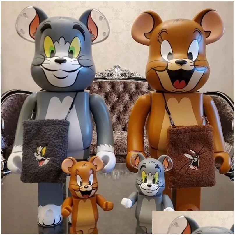 Action Action Toy Tock Bearbrick 400 ٪ العنف الباندا والماوس لبنات بناء الدب يدويًا -ألعاب الزخارف المصنوعة