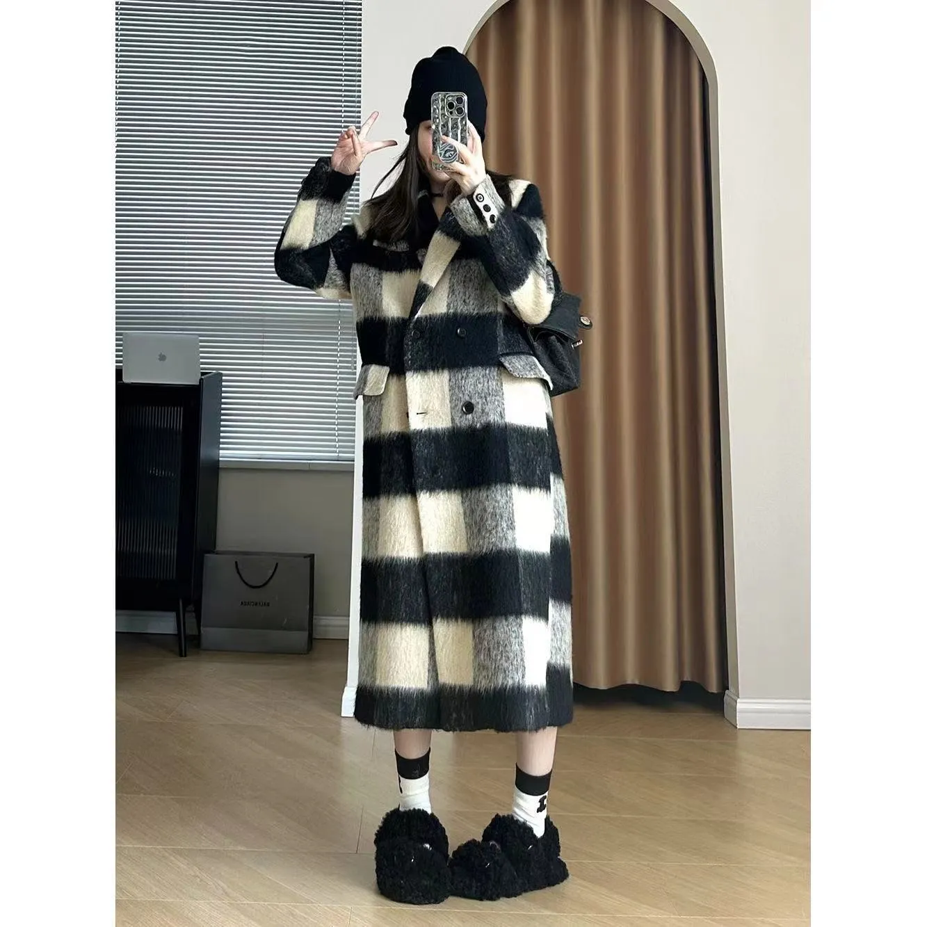 Jaquetas femininas longas pretas e brancas xadrez casaco de lã jaqueta inverno pele de alta qualidade roupas femininas 230728