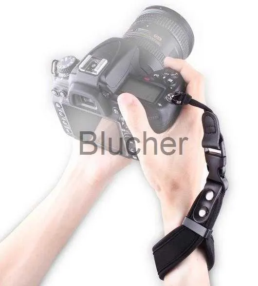 Neoprene Camera Backpack Strap Mount: Mirrorless Hand And Wrist Strap Grip  Holder For Canon 6D, 5D3, Nikon D750, A7R, A9,A6000, Fujifilm XT4, XXT20,  FX50R From Blucher, $2.16