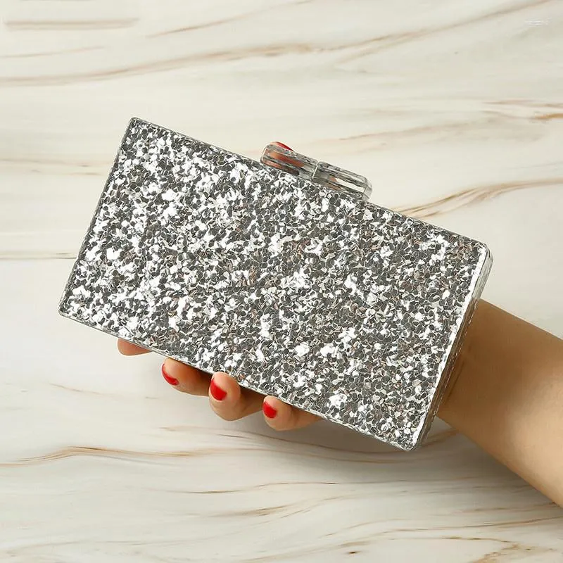 Kvällspåsar akryl kvinnlig casual rektangel mini telefon mynt trend handväska crossbody väska silver guld glitterbox kopplar plånbok