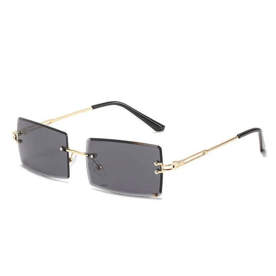 56% de réduction sur la grosse des lunettes de soleil 14 Color rétro Lunettes de soleil femme Designer Fashion sans cru