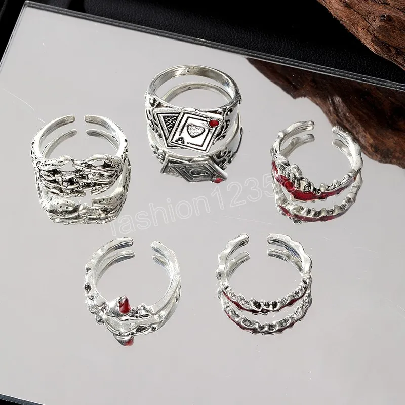 Anneaux en métal couleur argent pour femmes hommes Poker squelette main cristal rouge Vintage anneaux ensemble mode bijoux cadeau