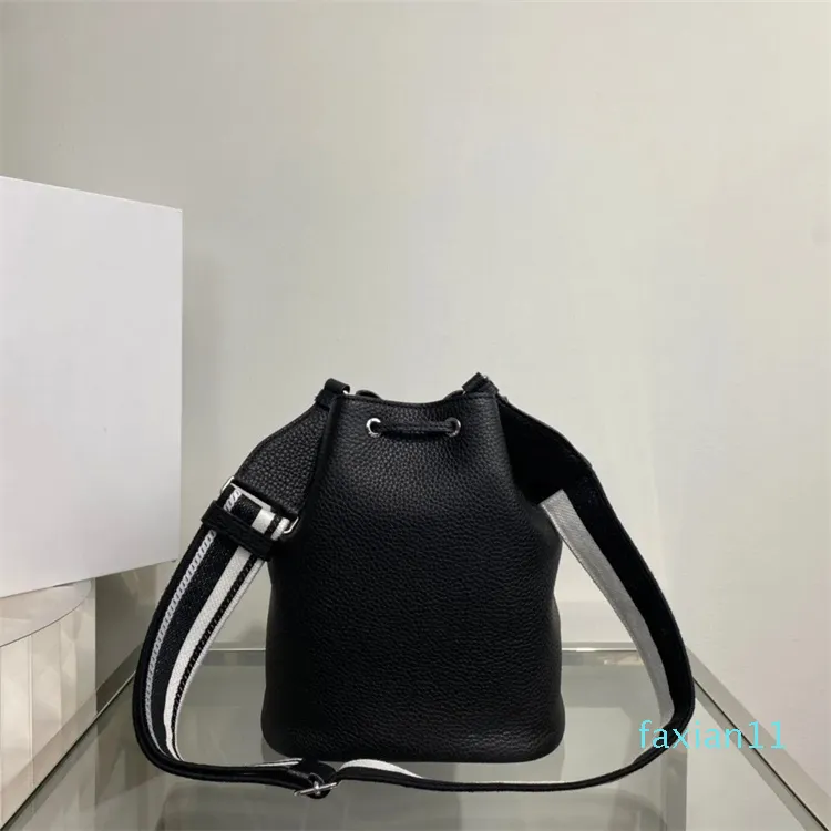 women's bucket bag high-end quality crossbody bag with deerskin grain cowhide shoulder bag with 2 straps large capacity space soft feel