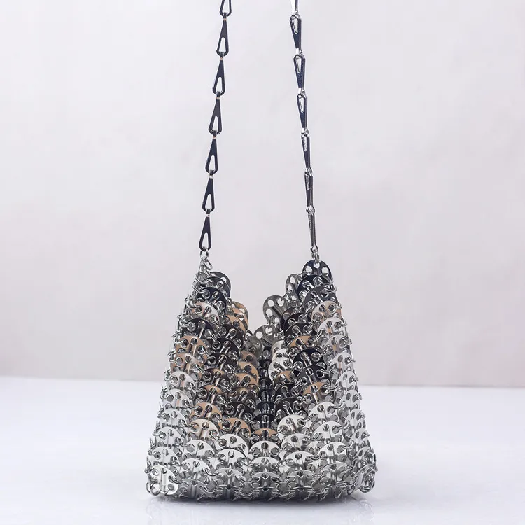 Saco de noite designer prata metal lantejoulas corrente tecido saco oco embreagem feminina viagem férias bolsa ombro 230728